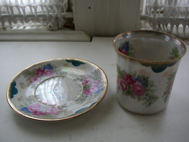 Vintage, Can Style, Floral, Pearl Iridescent Cup and Saucer