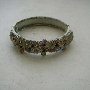 Vintage, White Enamelware Floral Bangle - Bracelet