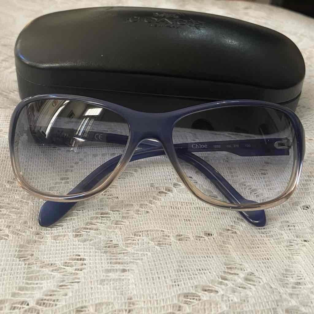 Chloe 120 Gradient Blue-Gray Sunglasses with Black Case