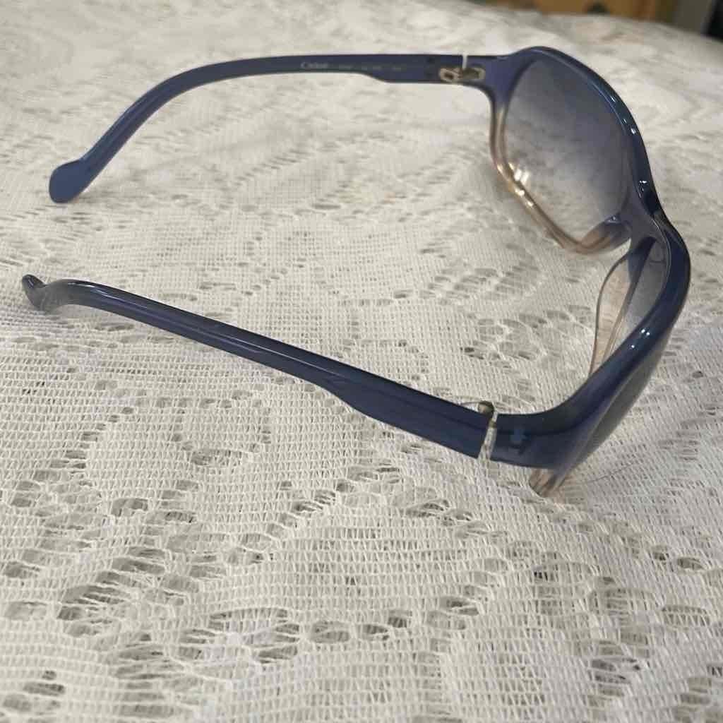 Chloe 120 Gradient Blue-Gray Sunglasses with Black Case