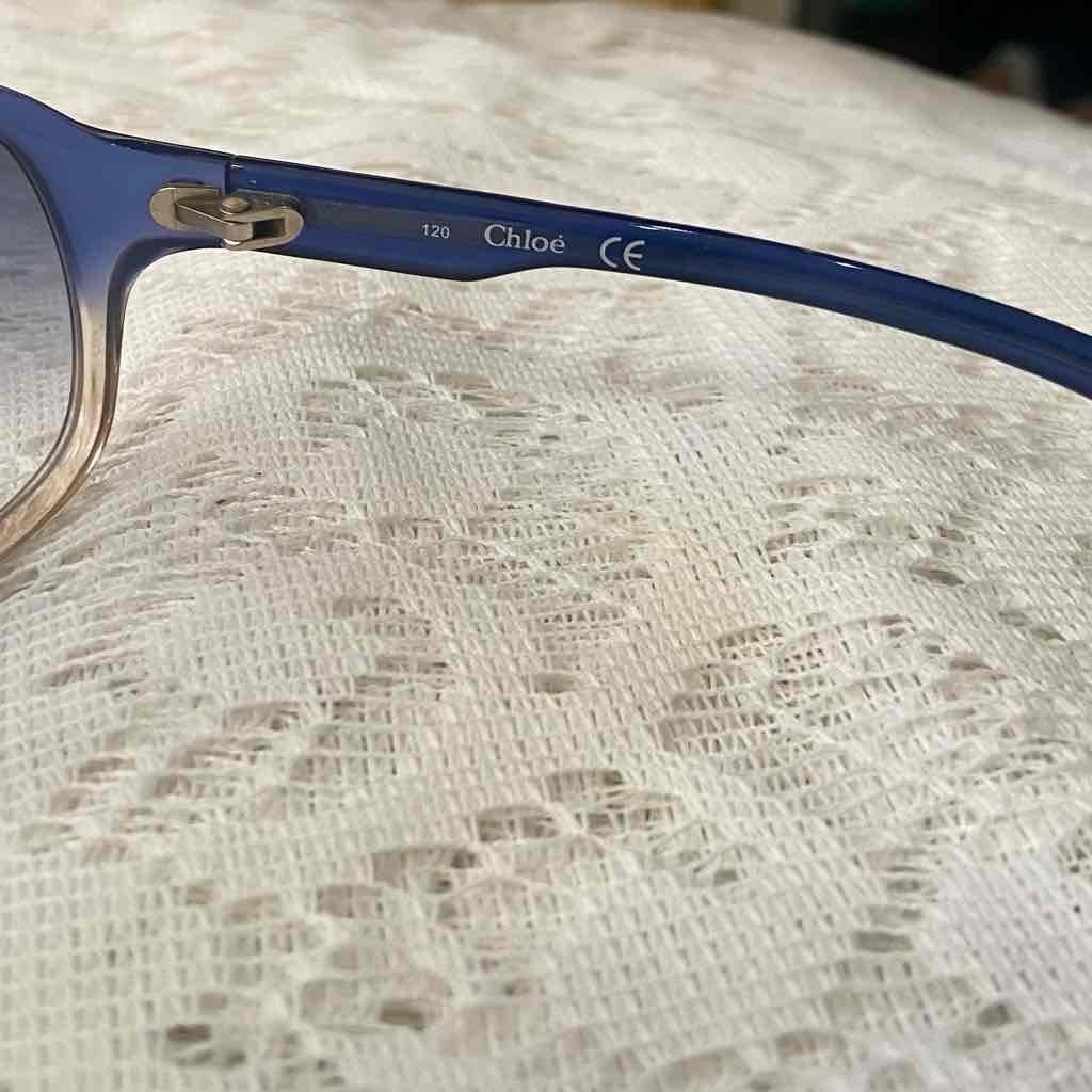 Chloe 120 Gradient Blue-Gray Sunglasses with Black Case