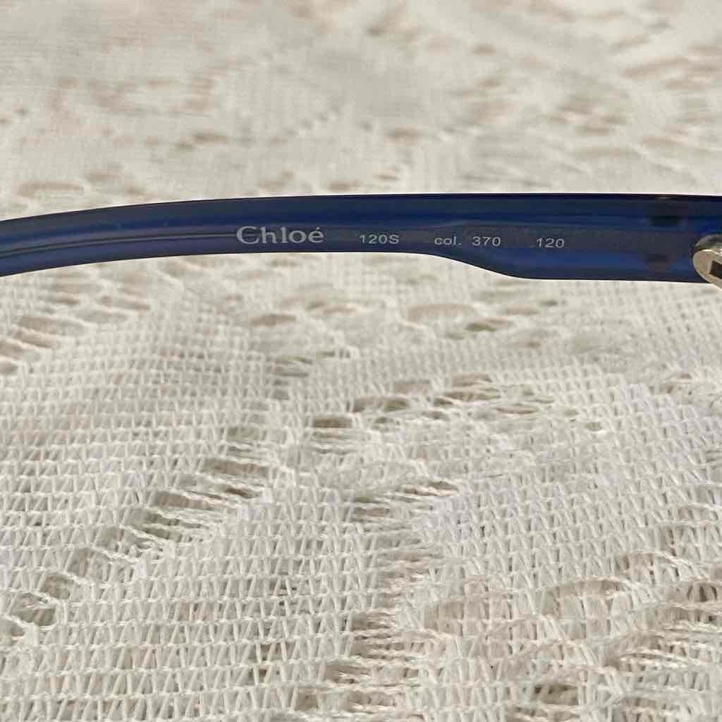 Chloe 120 Gradient Blue-Gray Sunglasses with Black Case