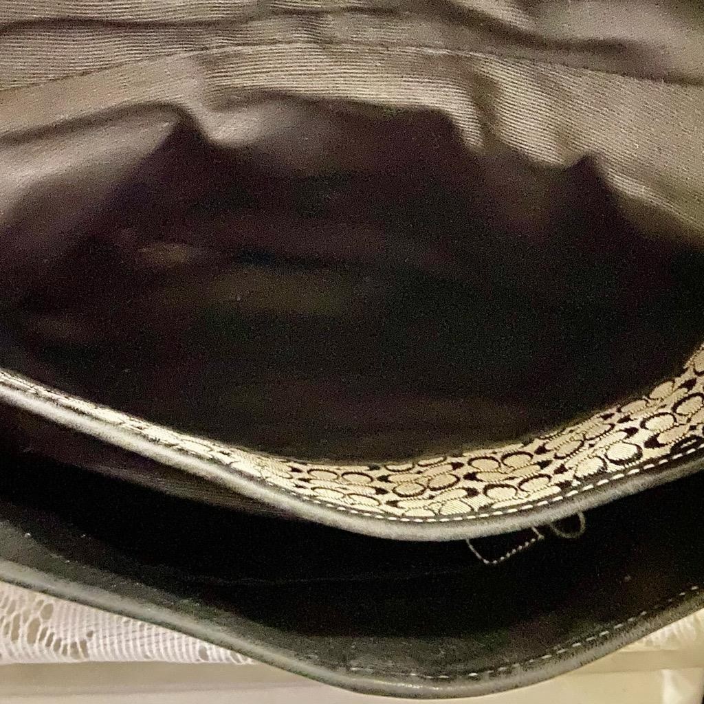 Coach -Soho Vintage Black-White Jacquard Signature Crossbody Bag with Wristlet