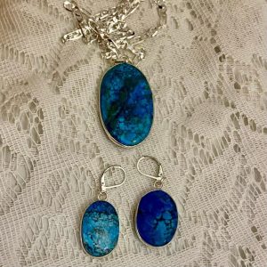Vintage Turquoise 3-pc Necklace and Earrings Set with 18in Silver Chain Necklace