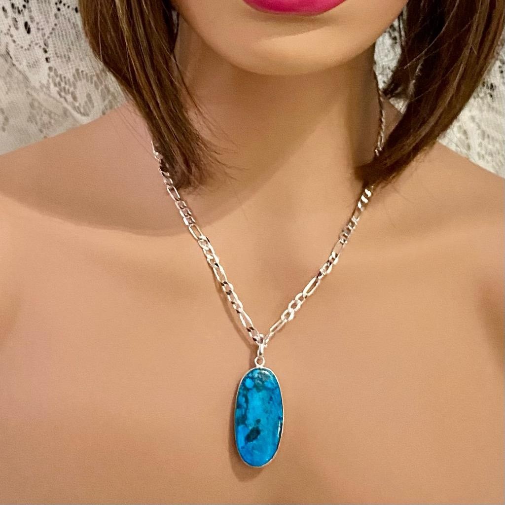 Vintage Turquoise Teardrop Necklace with 18in Silver Chain Necklace (B)