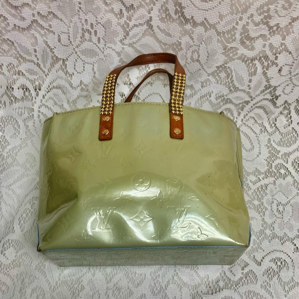 Louis Vuitton, Reade, Vernis Mono Green Tote or Hand Bag 11in x 7n x 4in(MI0063)
