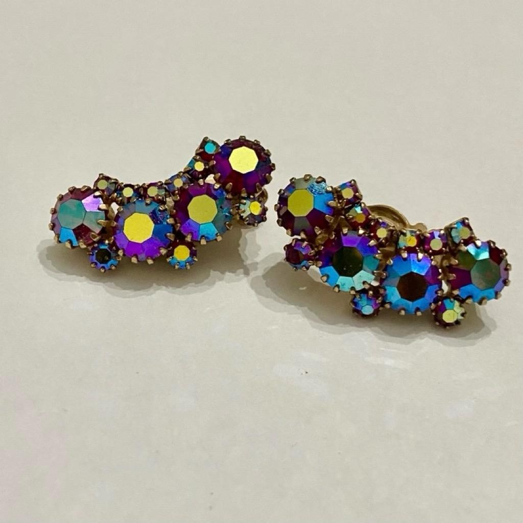 Vintage, Weiss Purple Iridescent Clip Earrings 1 1/2in x 1/2in